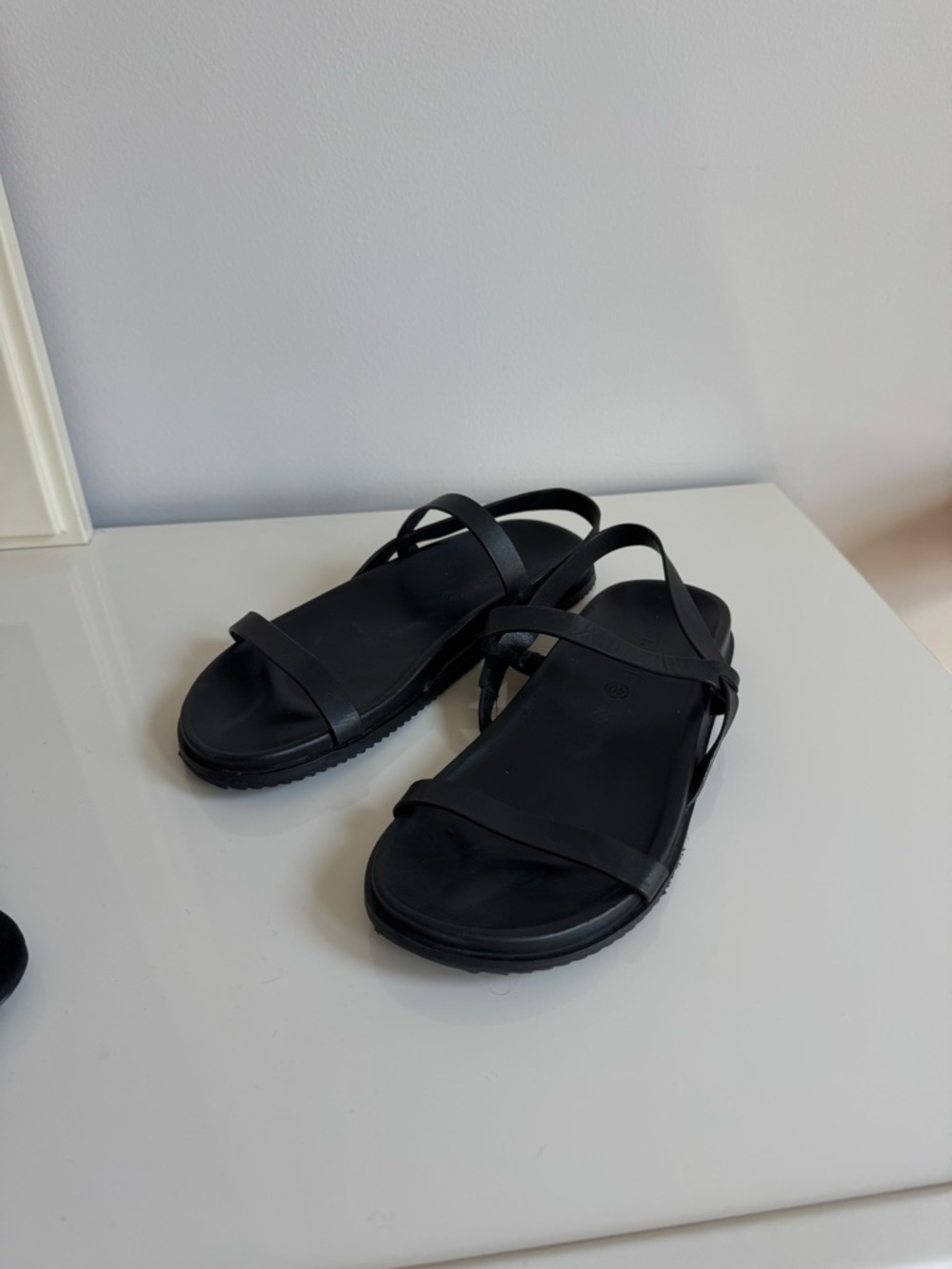 St. Agni Geo Sandals - Black